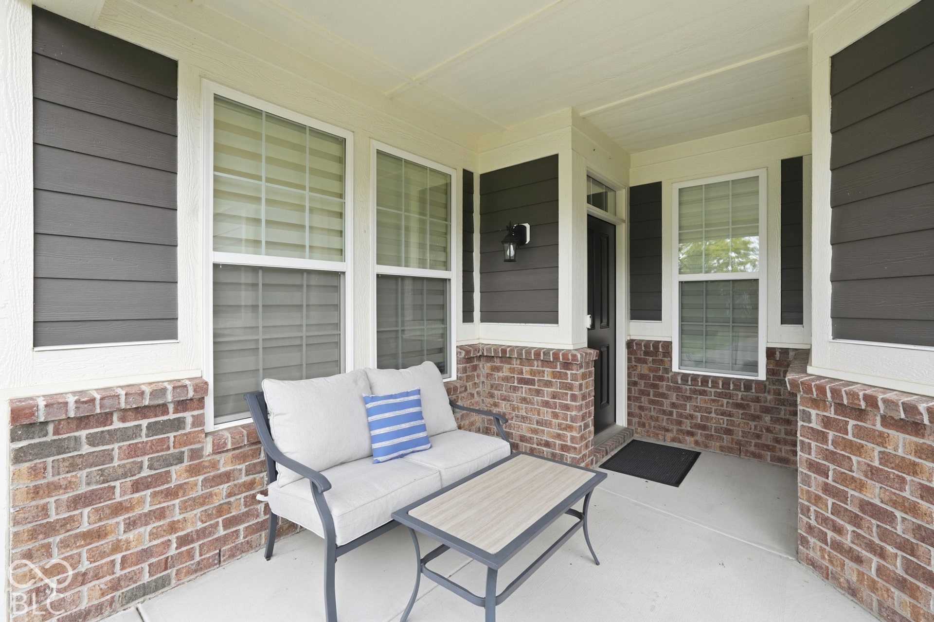 Another view of the front porch.