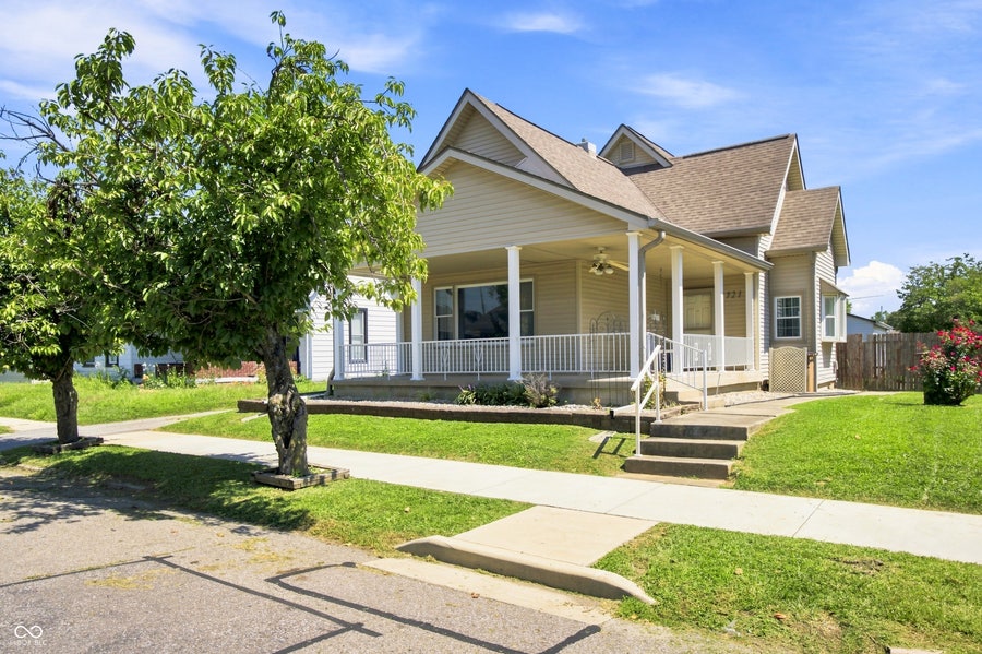 Property photo for 1721 Cottage Avenue, Columbus, IN