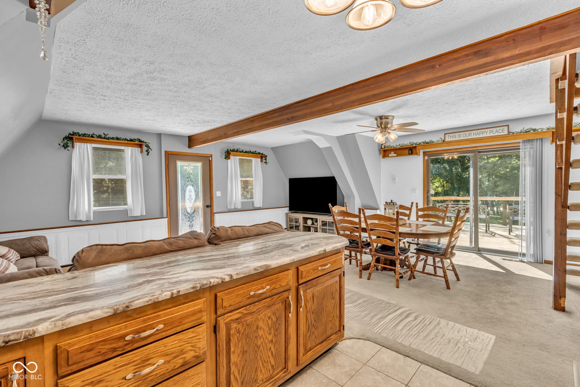 5432 W Whittier Drive, Knightstown, IN 46148 Kitchen