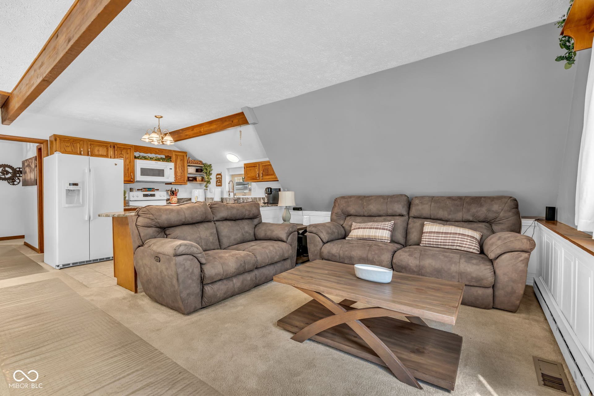 5432 W Whittier Drive, Knightstown, IN 46148 Living Room