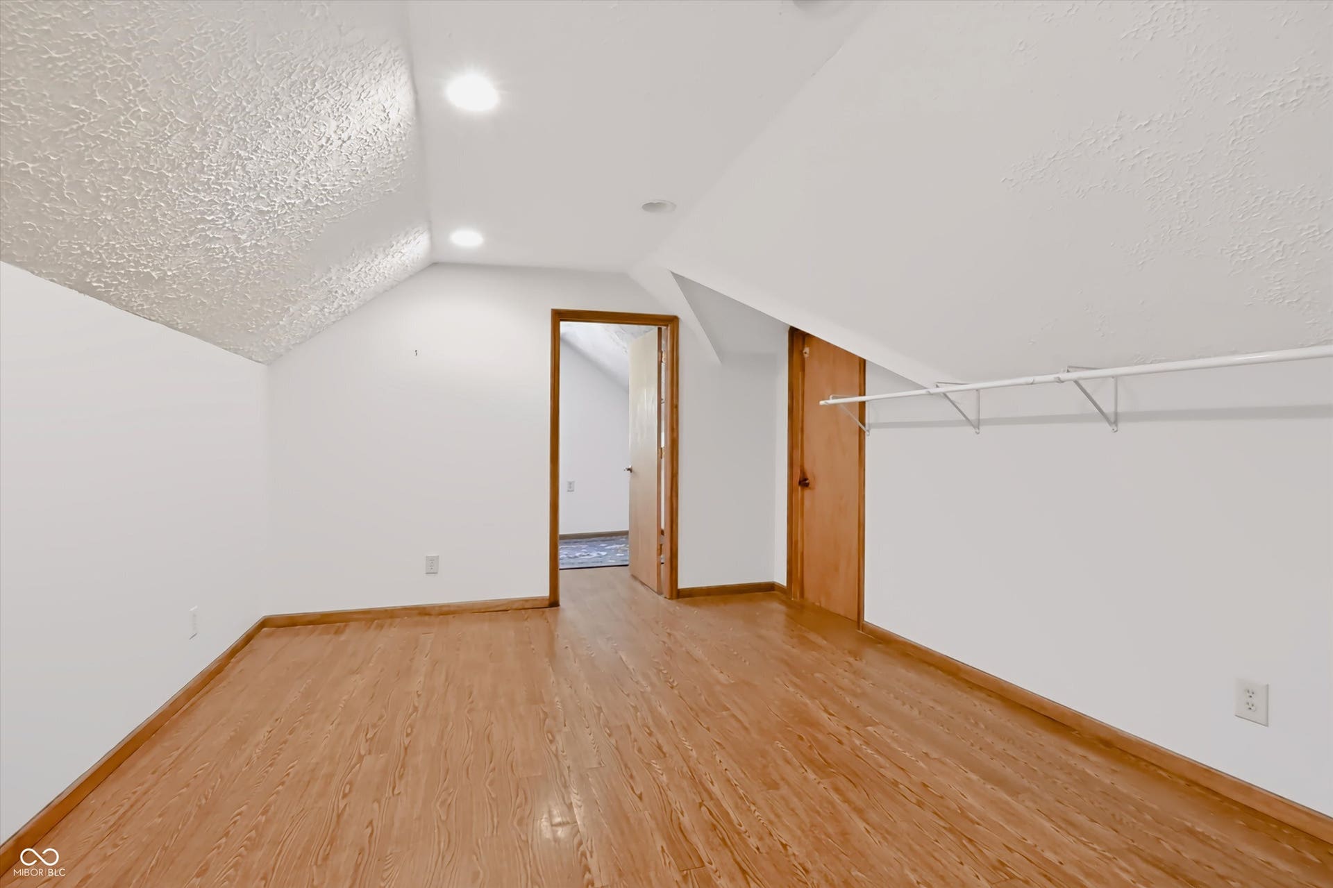 108 Glenbrook Lane, Avon, IN 46123 Bonus room off primary bedroom. Not included in square footage.
