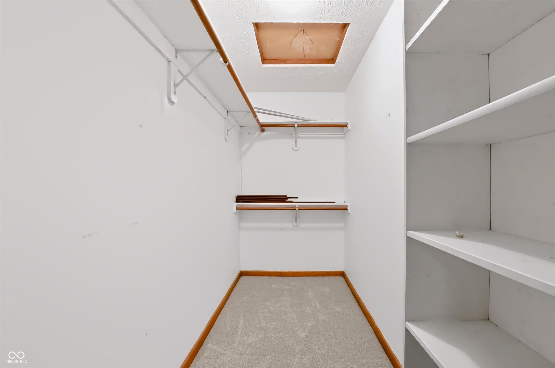 108 Glenbrook Lane, Avon, IN 46123 walk-in closet