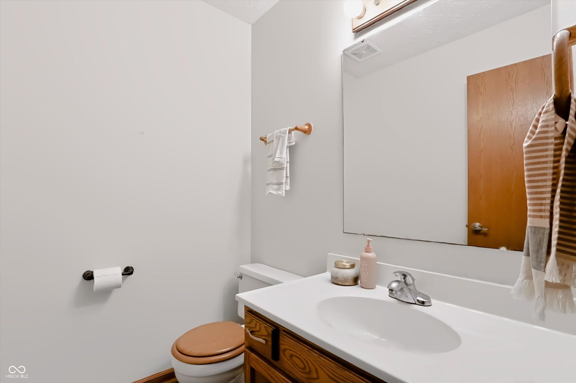 108 Glenbrook Lane, Avon, IN 46123 108 Glenbrook Lane, Avon, IN 46123