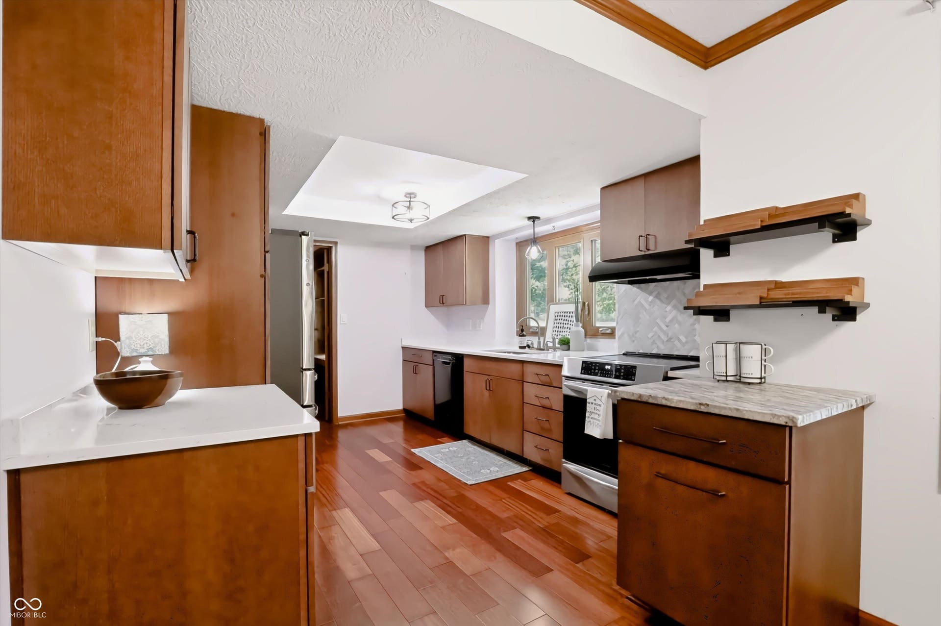 108 Glenbrook Lane, Avon, IN 46123 108 Glenbrook Lane, Avon, IN 46123