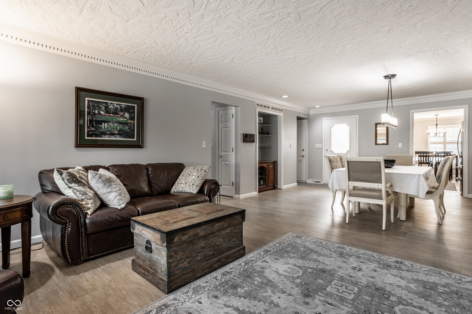 8406 Quail Hollow Road, Indianapolis, IN 46260 8406 Quail Hollow Road, Indianapolis, IN 46260