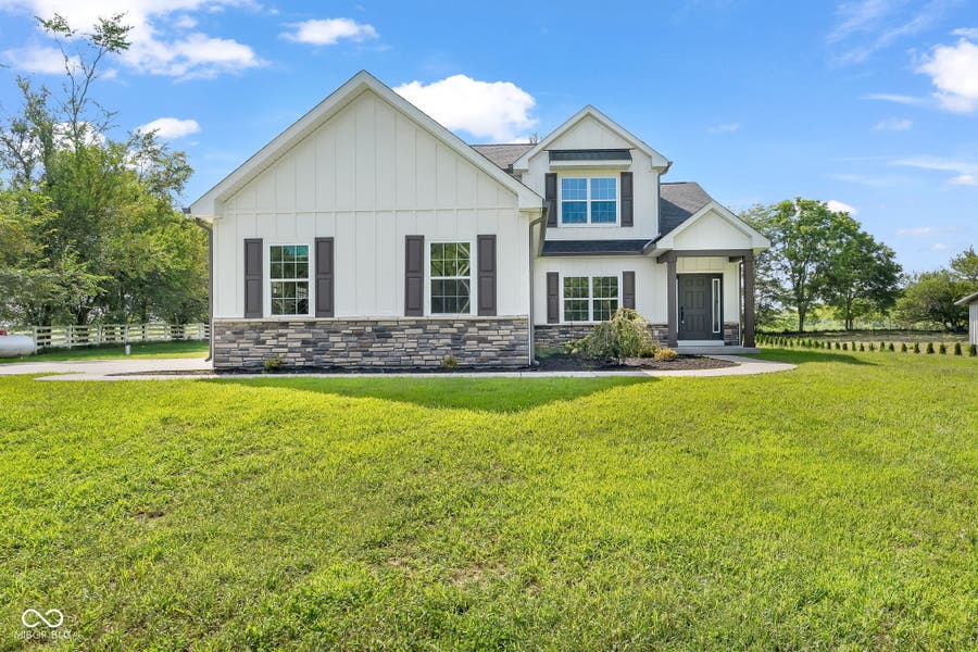 Property photo for 379 S Schenck Road, Crawfordsville, IN