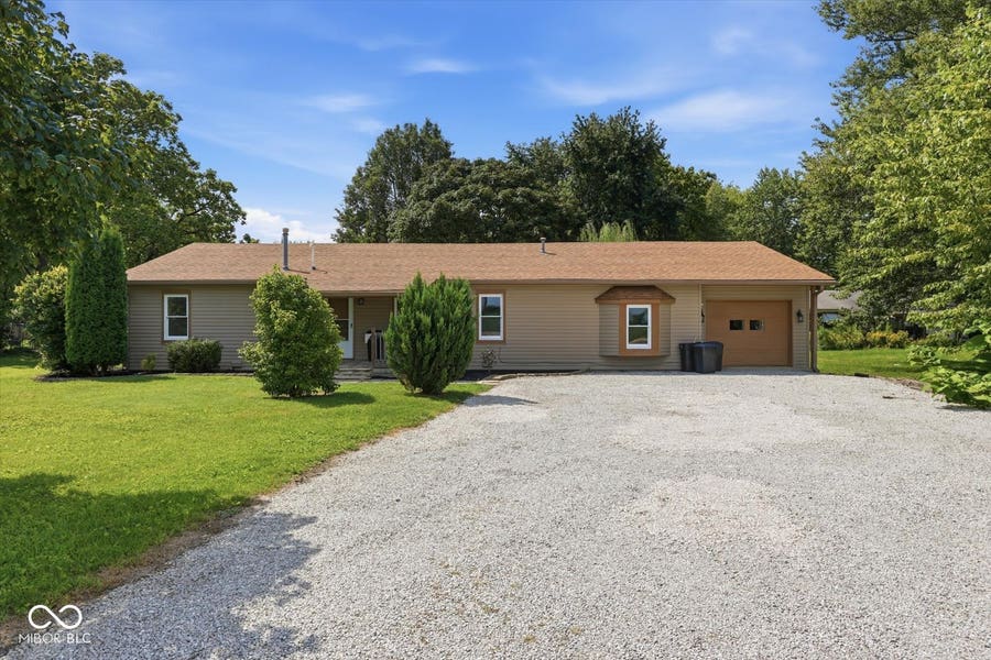 Property photo for 2961 N 100 W, Shelbyville, IN