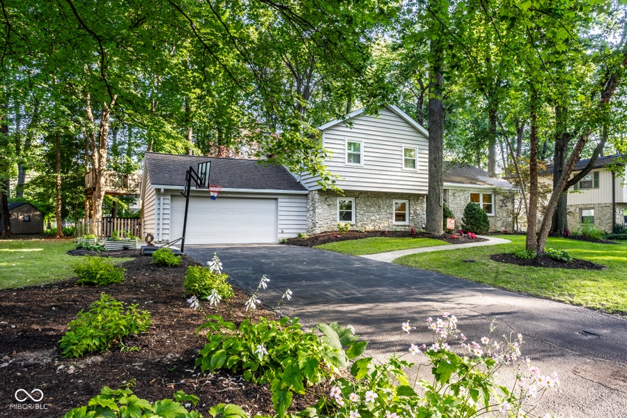 Property photo for 3336 Kenilworth Drive, Indianapolis, IN