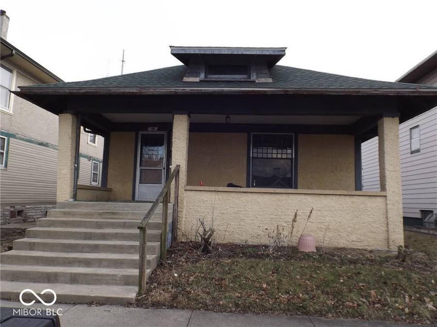 Property photo for 105 W Hendricks Street, Shelbyville, IN