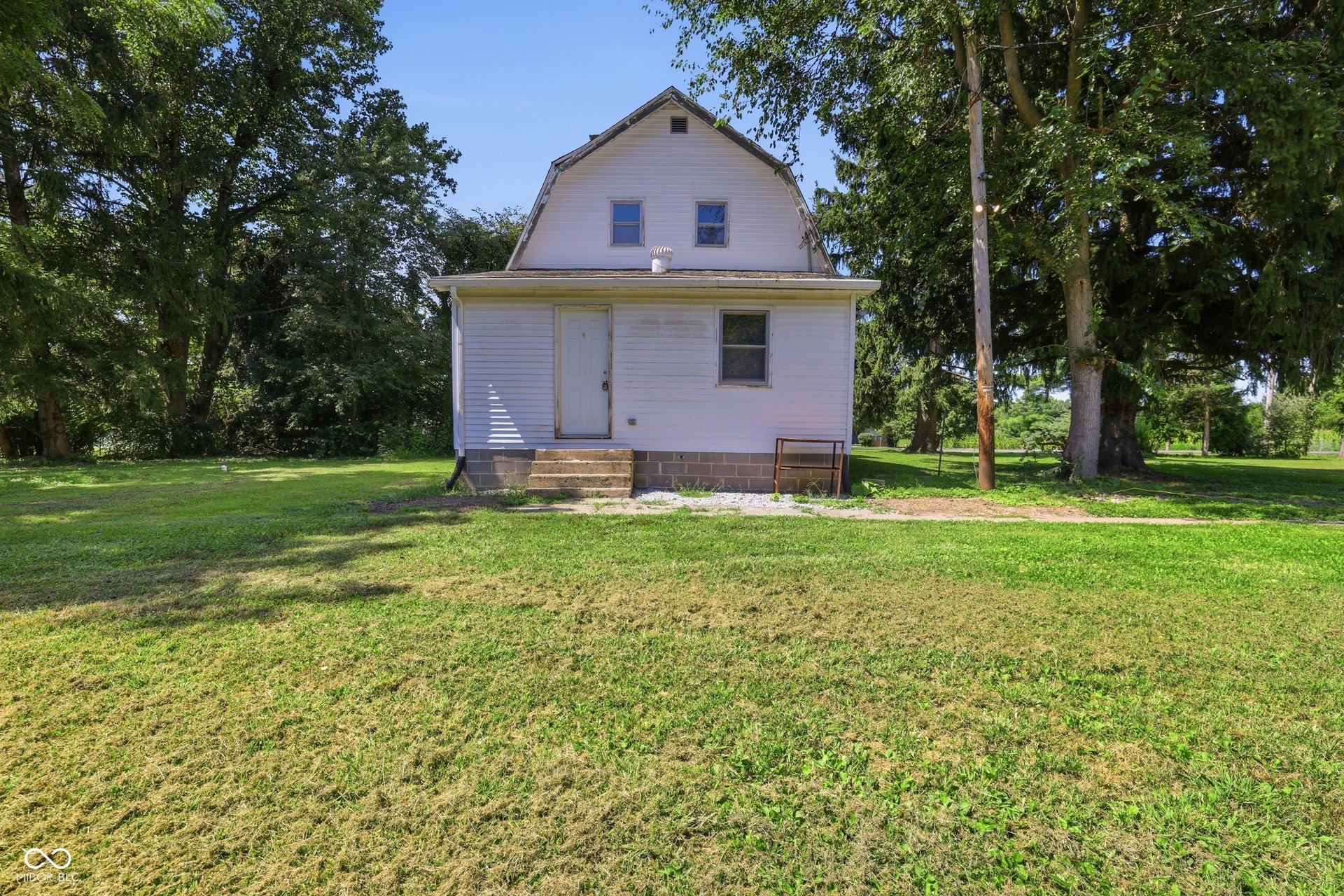 8071 S State Road 75, Coatesville, IN 46121 8071 S State Road 75, Coatesville, IN 46121