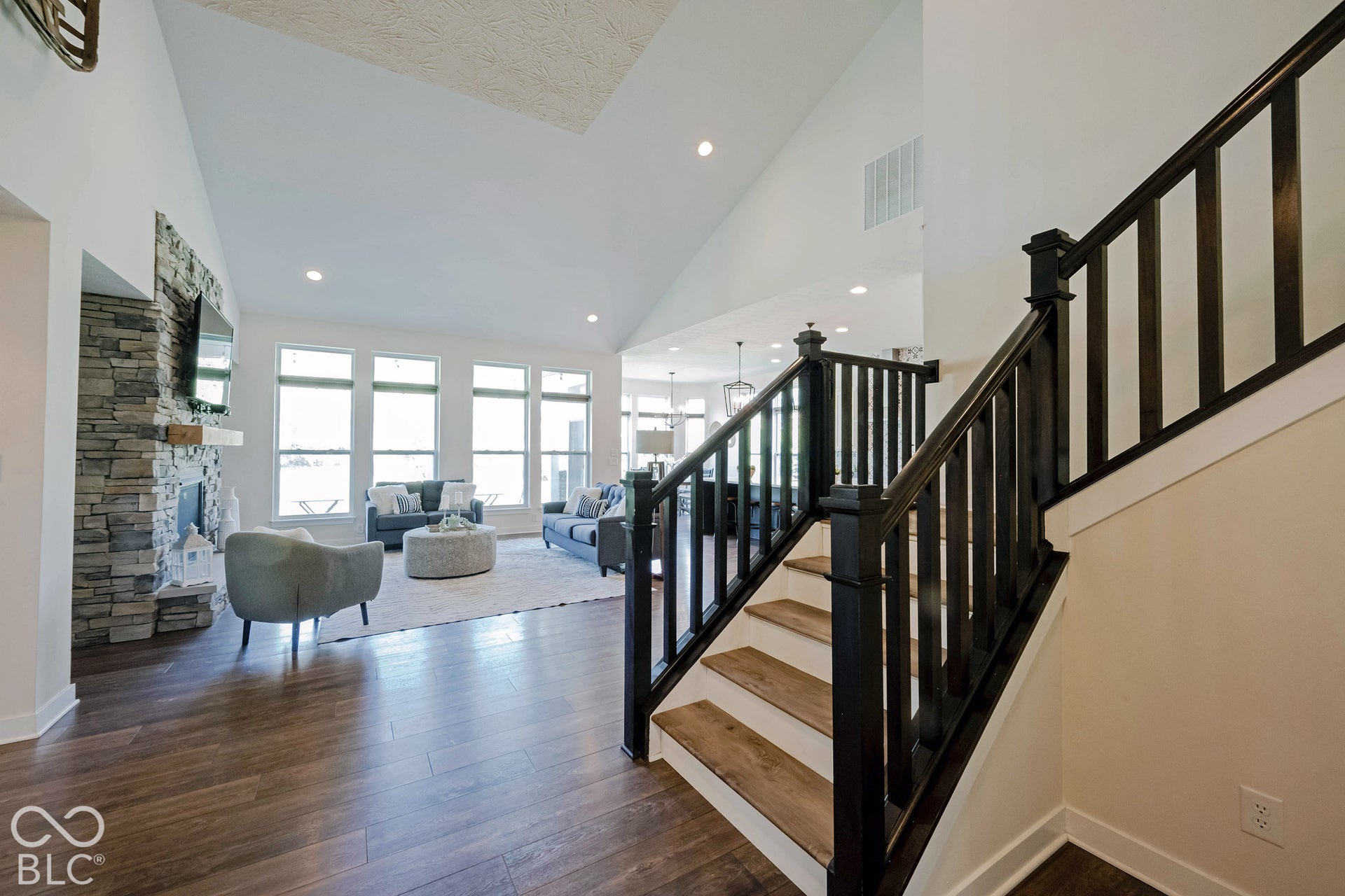 11614 Platt Street, Noblesville, IN 46060 Hardwood floors and vaulted ceilings continue throughout the main floor.