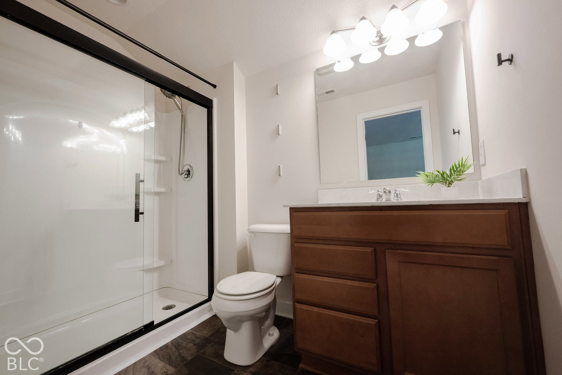 11614 Platt Street, Noblesville, IN 46060 You'll appreciate the convenience of an additional full bathroom in the loft!