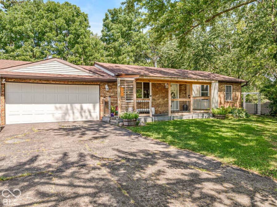 Property photo for 353 Broken Arrow Circle, Indianapolis, IN