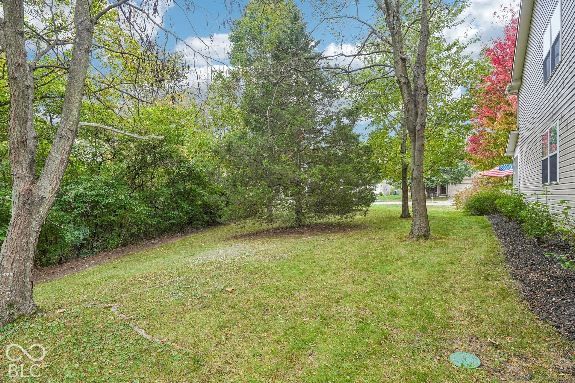 Spacious yard provides endless possibilities to enjoy