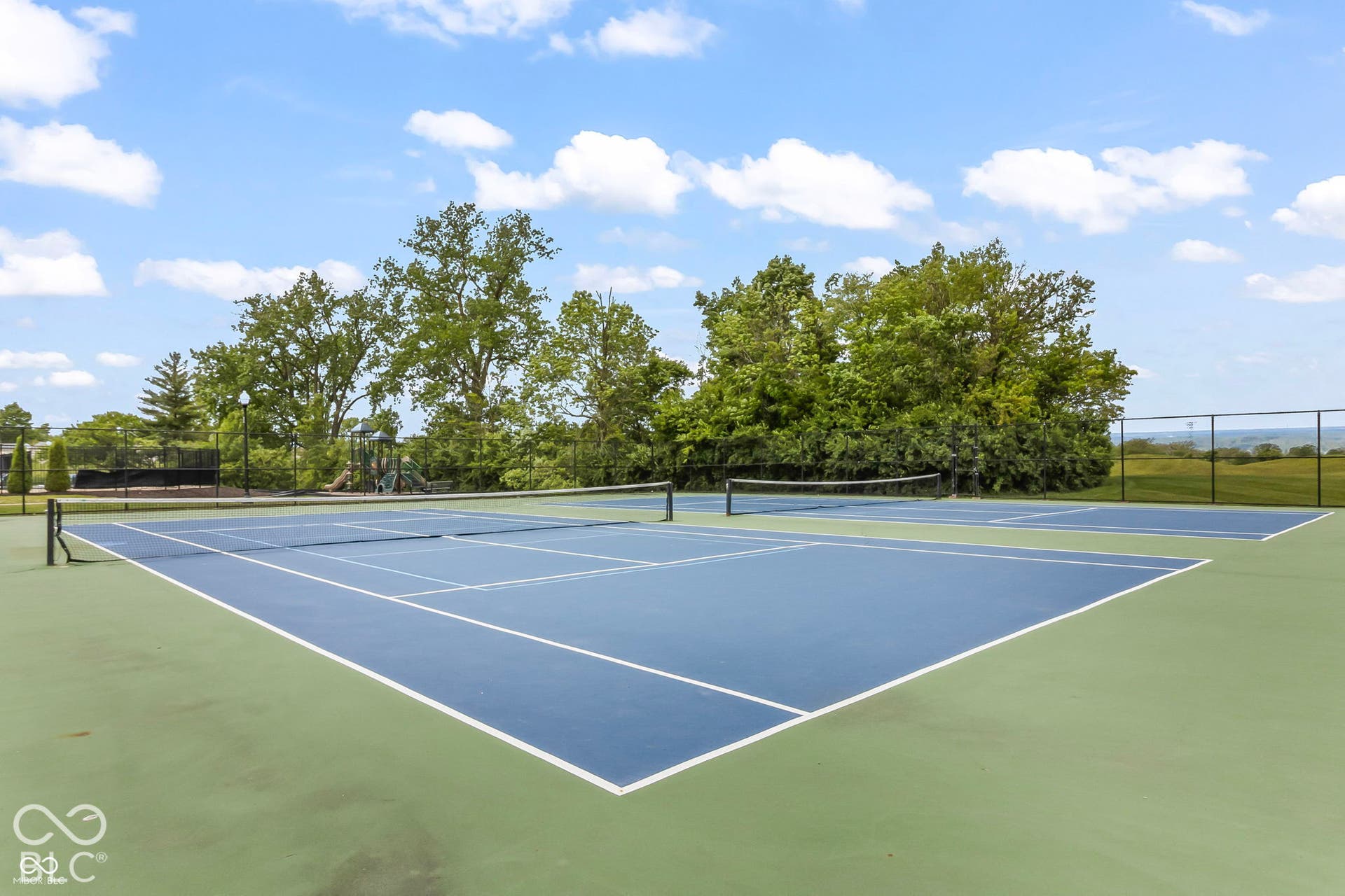 Neighborhood amenities include pool, tennis, basketball, multiple playgrounds, clubhouse, walking trails, with Winding Ridge Golf Course