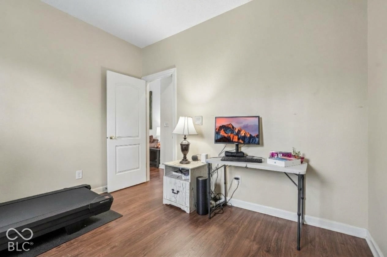 Private office on mail level