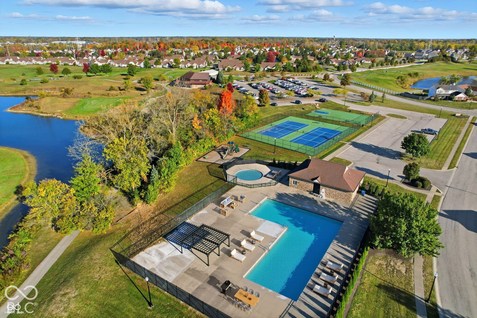 Neighborhood amenities include pool, tennis, basketball, multiple playgrounds, clubhouse, walking trails, with Winding Ridge Golf Course