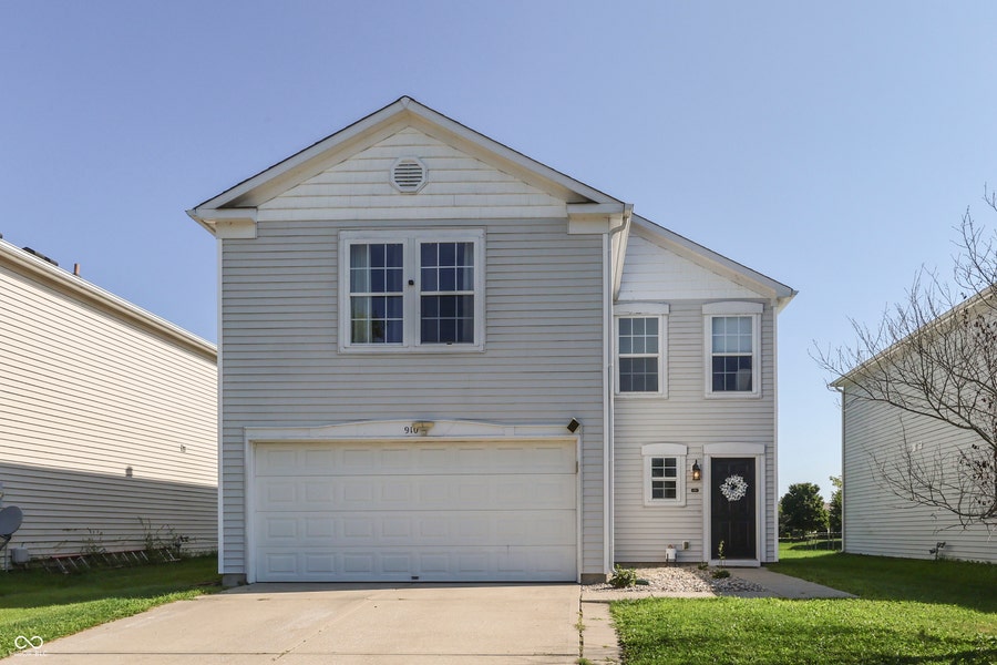Property photo for 910 Highpointe Boulevard, Shelbyville, IN
