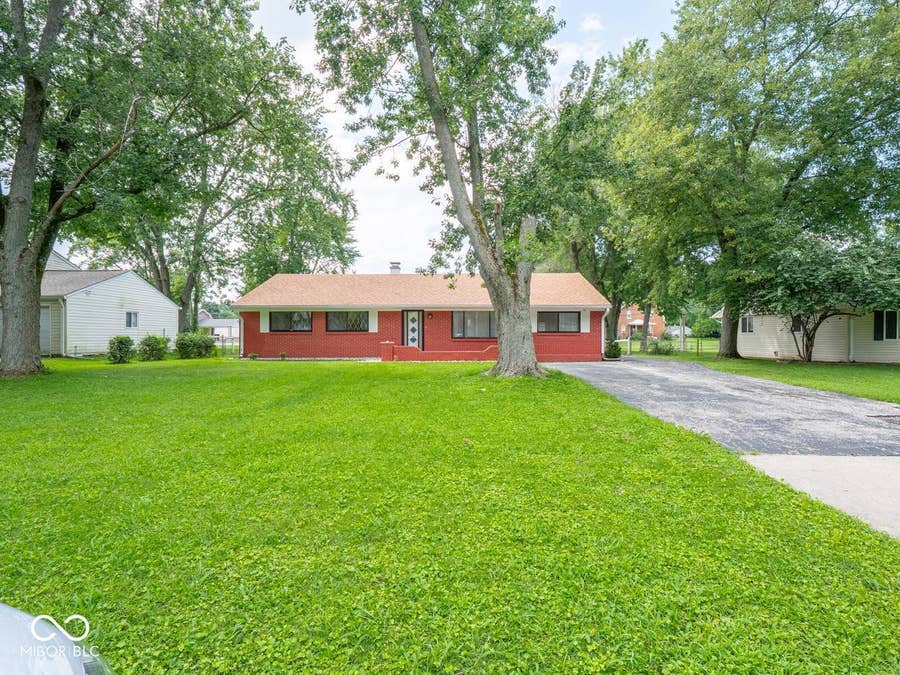 Property photo for 1234 Cherryfield Lane, Greenwood, IN