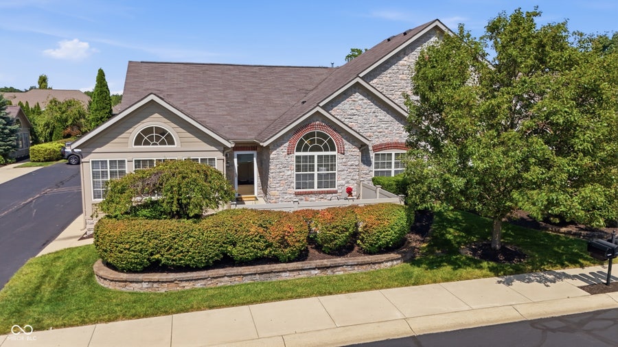 Property photo for 13886 Rue Royale Lane, McCordsville, IN