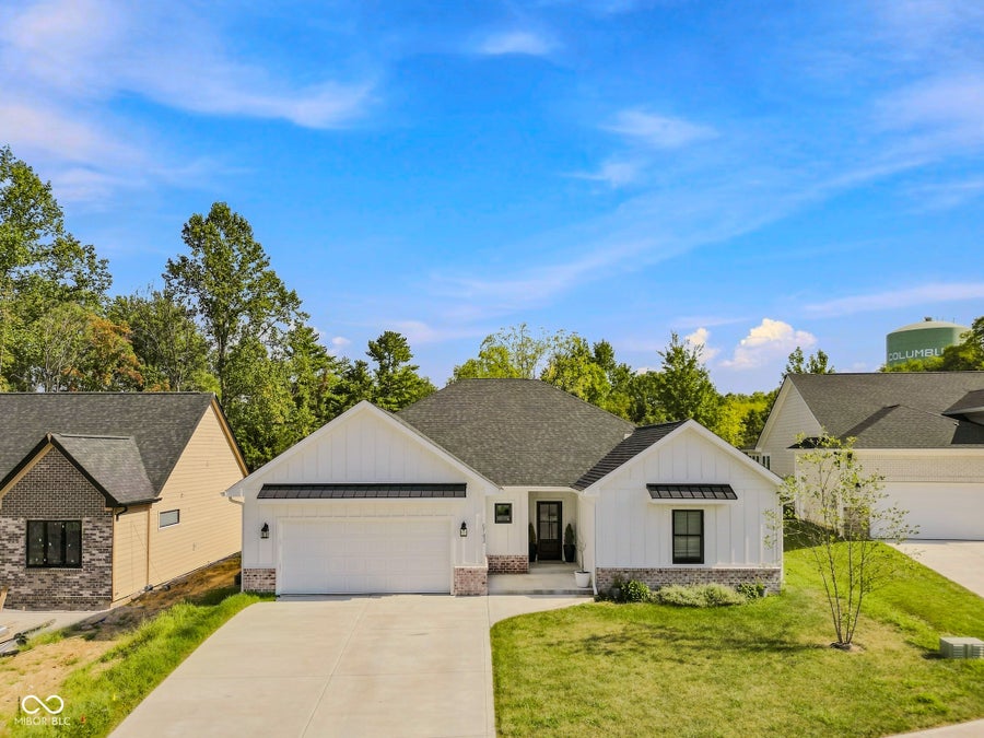 Property photo for 5143 Oak Ridge Place, Columbus, IN