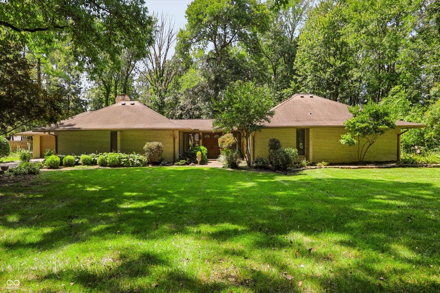 Property photo for 8392 N Illinois Street, Indianapolis, IN