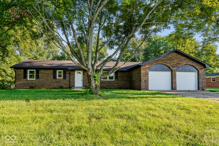 Property photo for 1586 E County Road 900 S, Clayton, IN