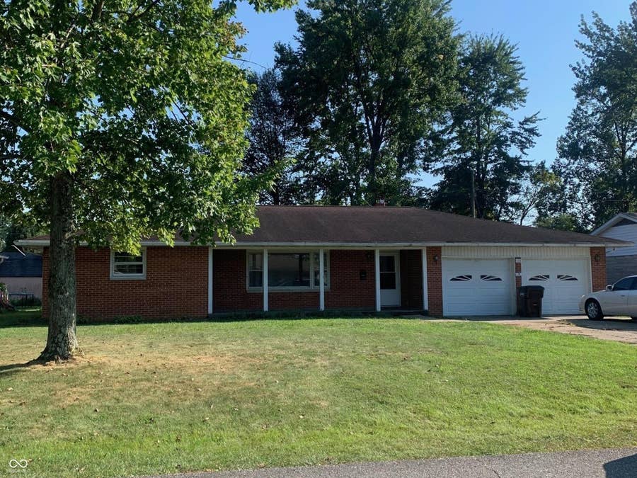 Property photo for 115 Meadow Lane, North Vernon, IN