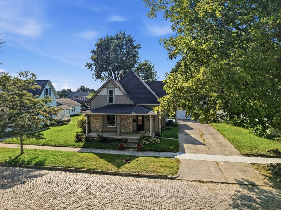 Property photo for 206 S Broadway Street, Pendleton, IN