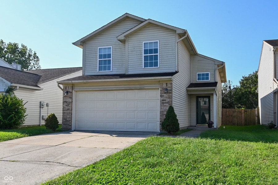 Property photo for 8333 Country Creek Drive, Indianapolis, IN