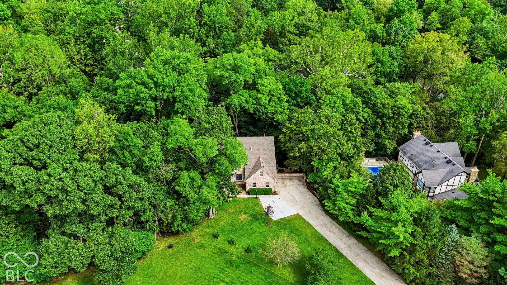 1040 Sullivans Ridge, Zionsville, IN 46077
