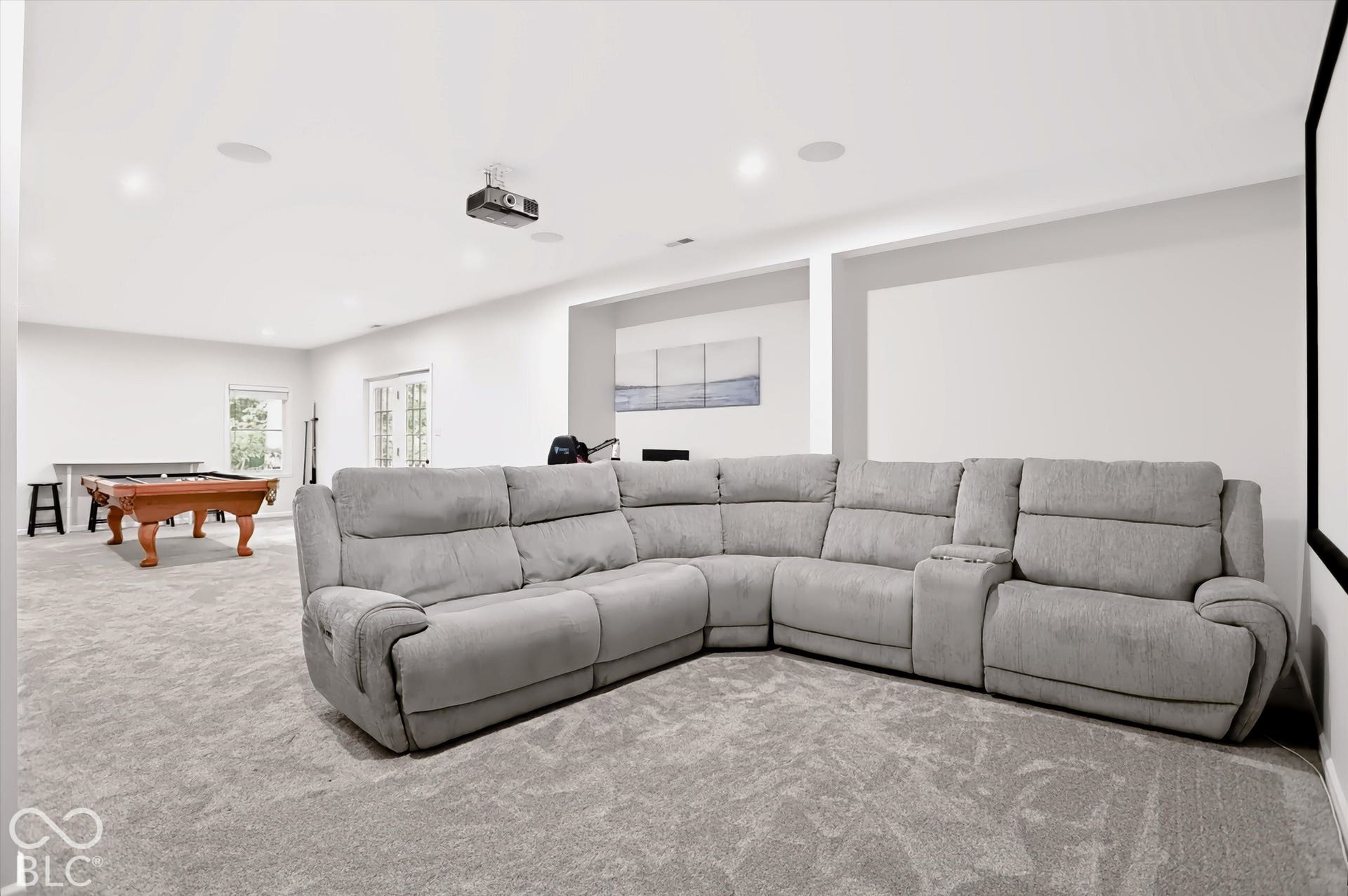 1040 Sullivans Ridge, Zionsville, IN 46077