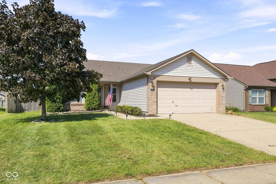 Property photo for 6126 Glebe Drive, Indianapolis, IN