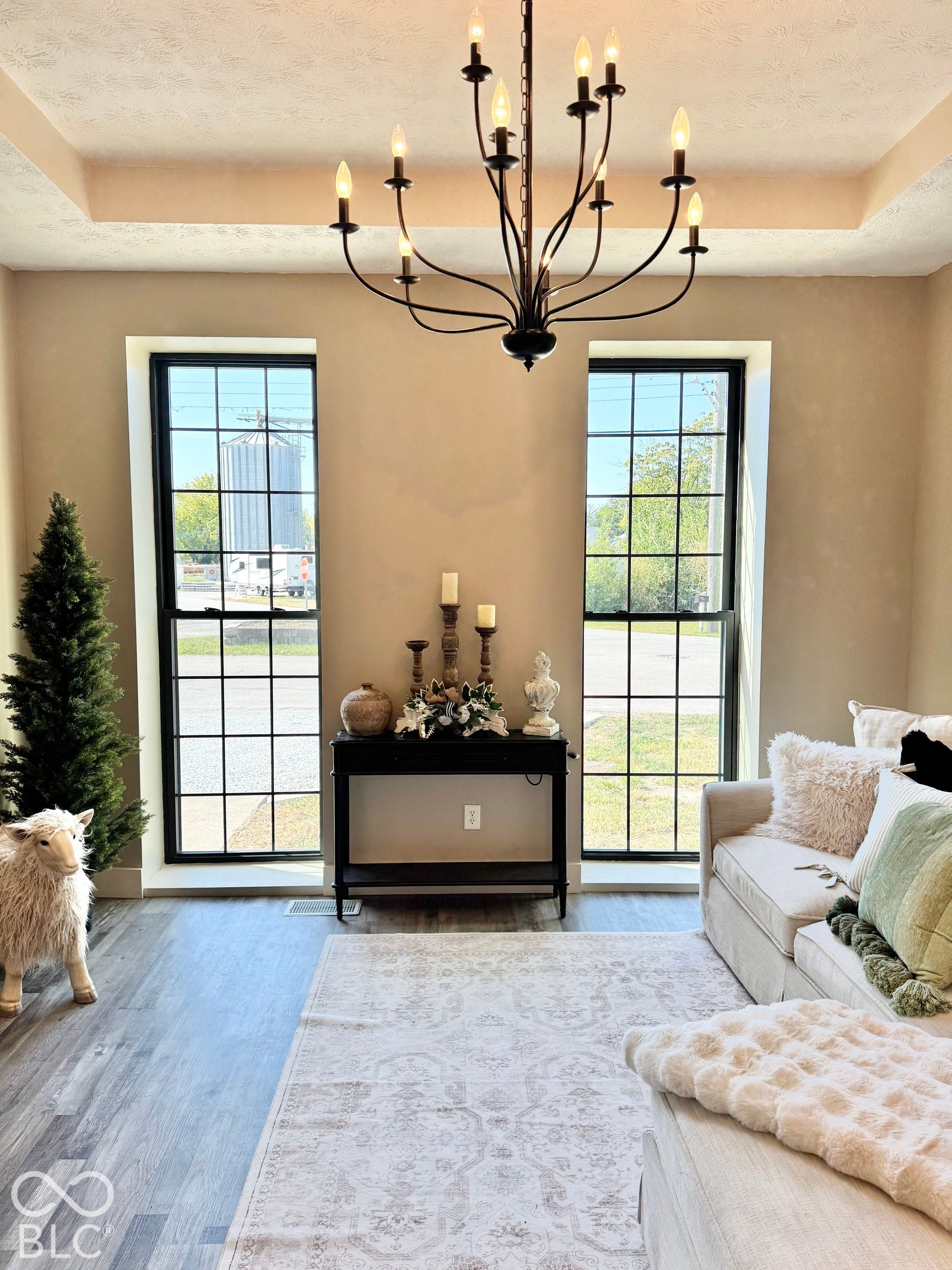 2 E Franklin Street, Saint Paul, IN 47272