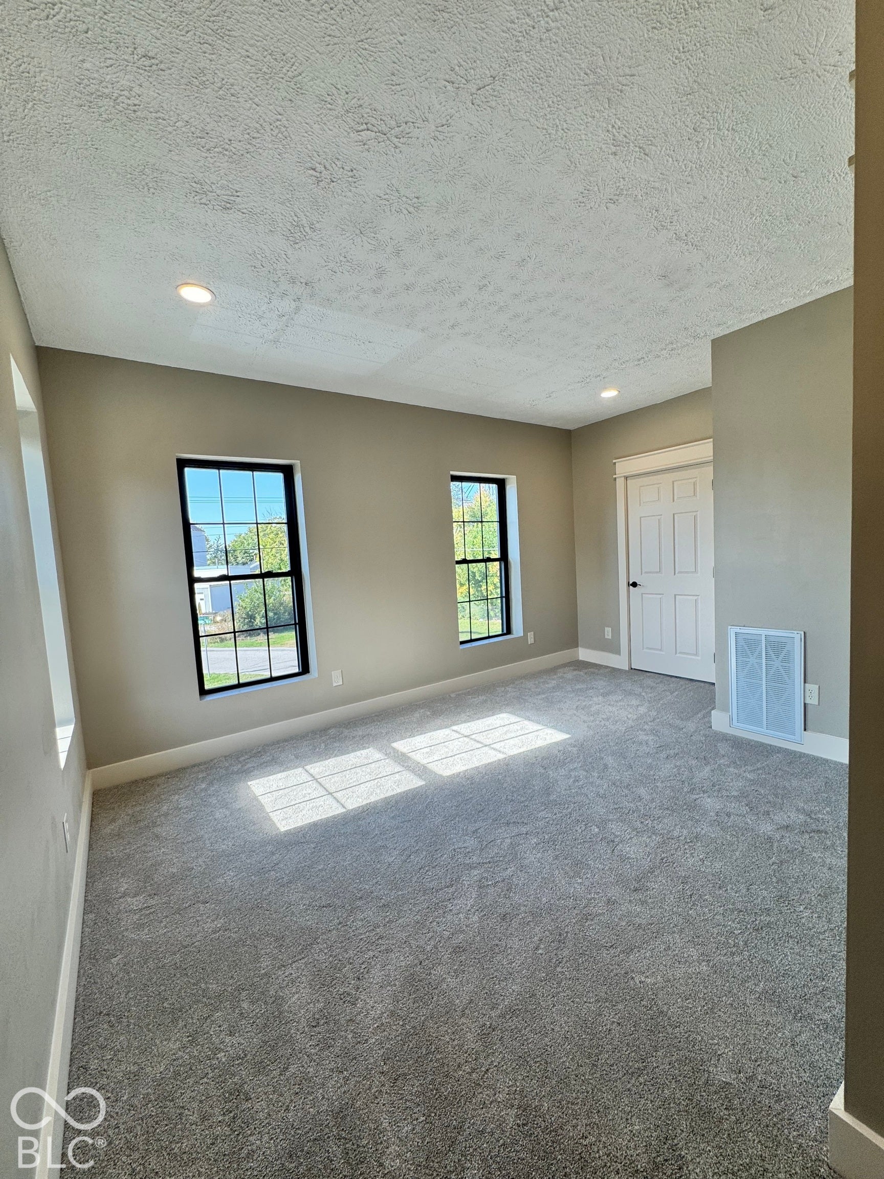 2 E Franklin Street, Saint Paul, IN 47272