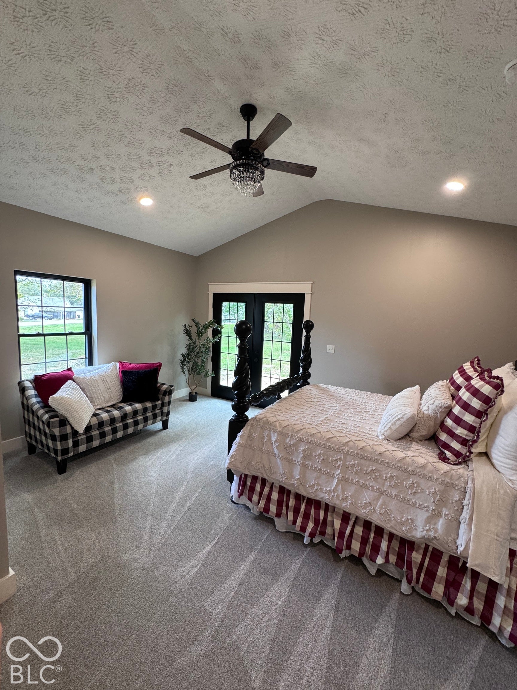 2 E Franklin Street, Saint Paul, IN 47272