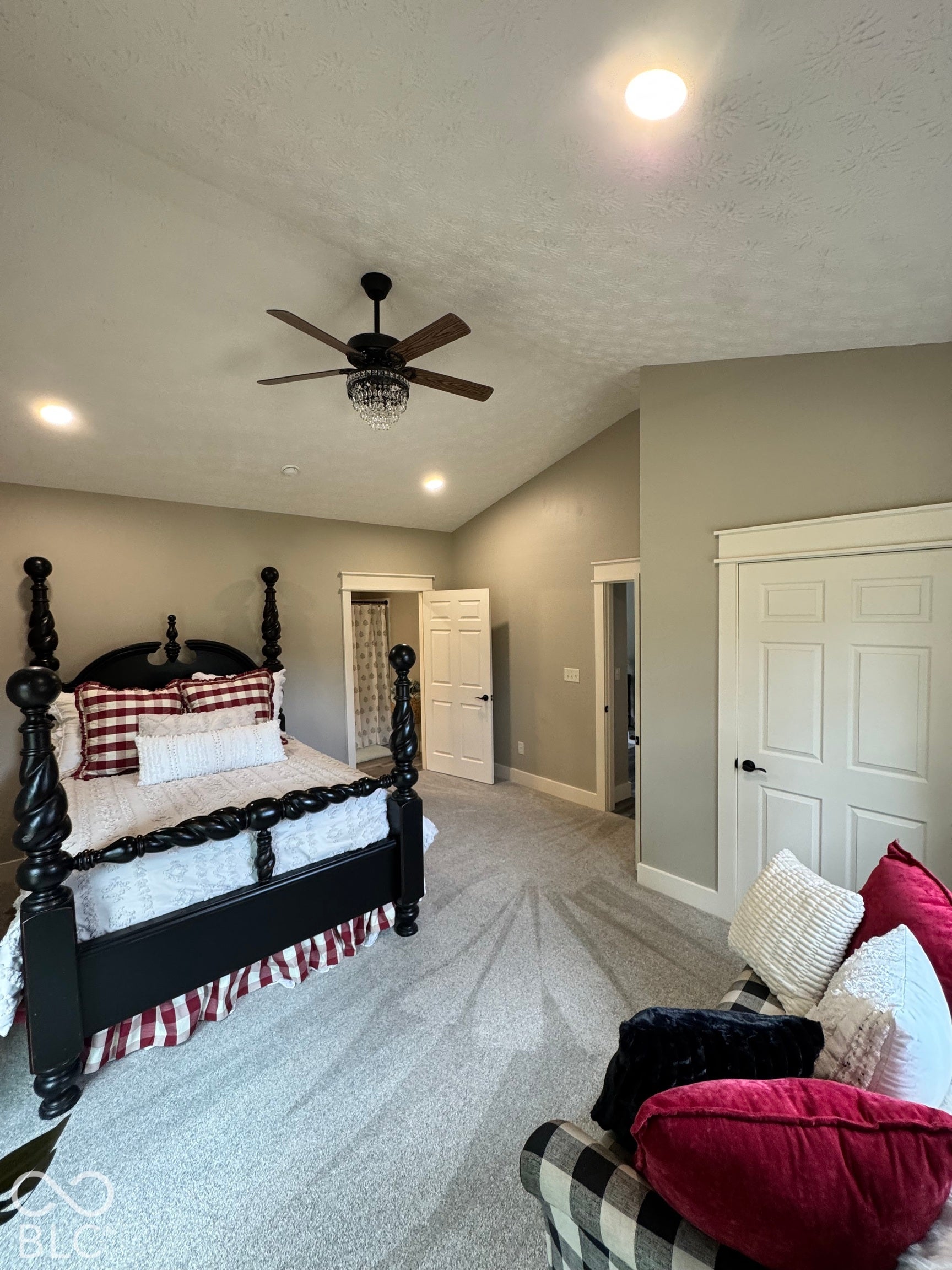 2 E Franklin Street, Saint Paul, IN 47272