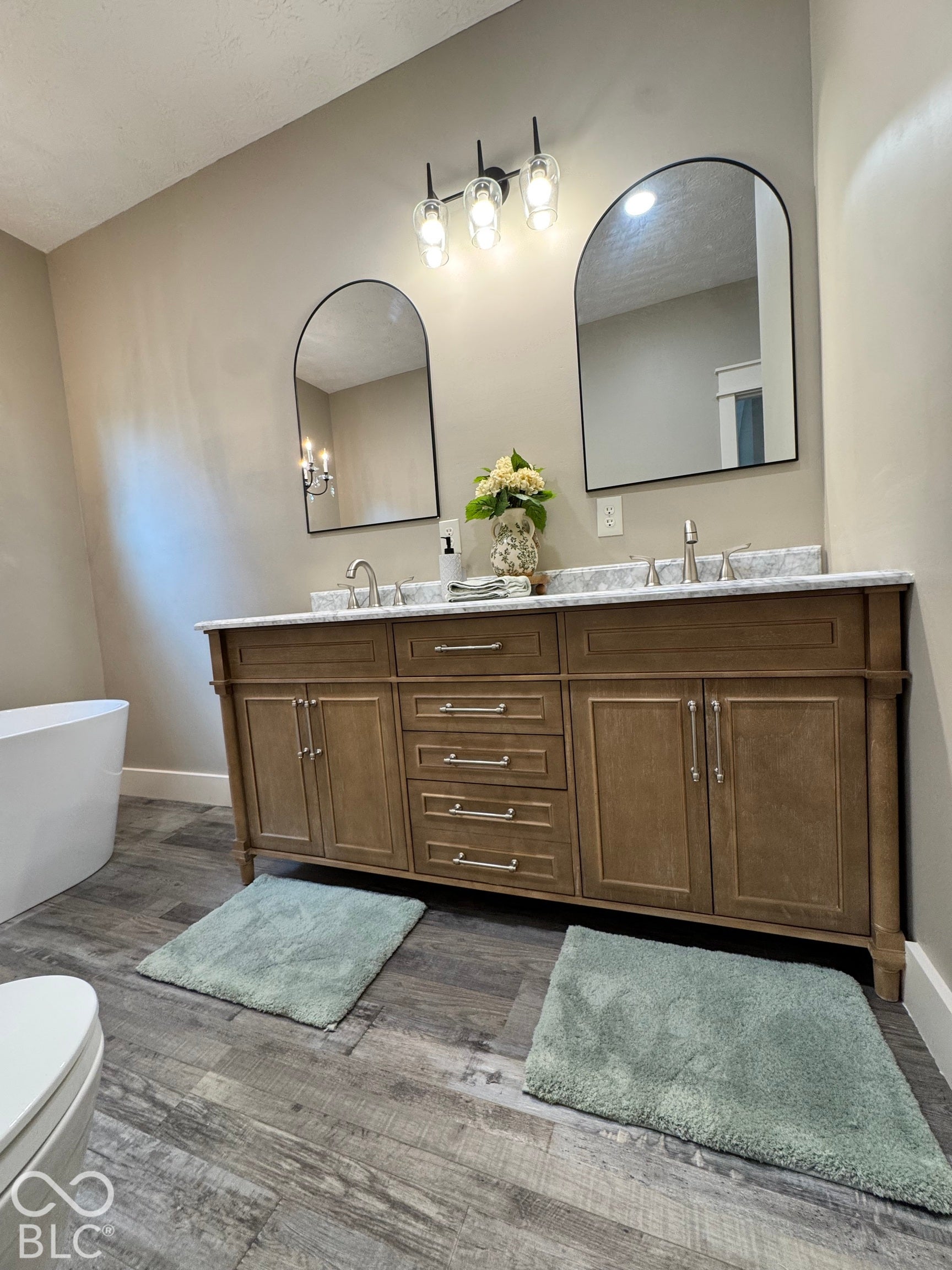 2 E Franklin Street, Saint Paul, IN 47272