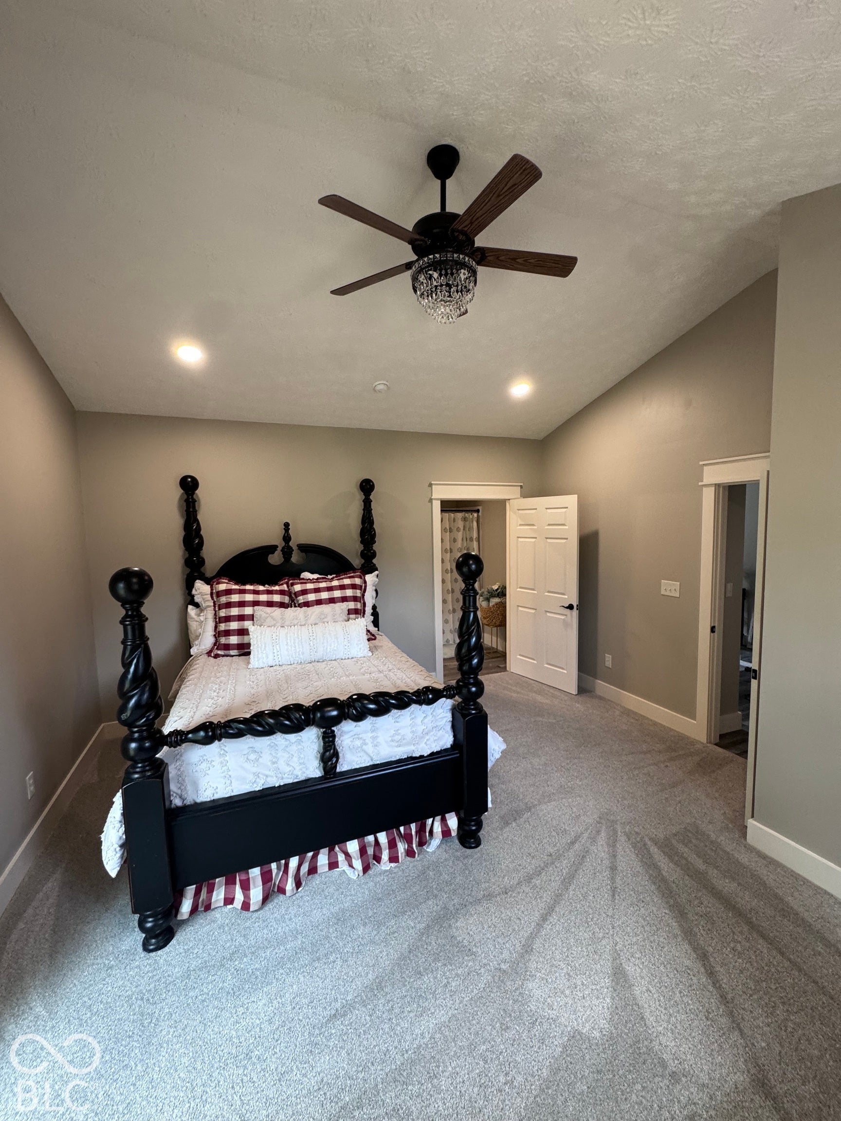 2 E Franklin Street, Saint Paul, IN 47272