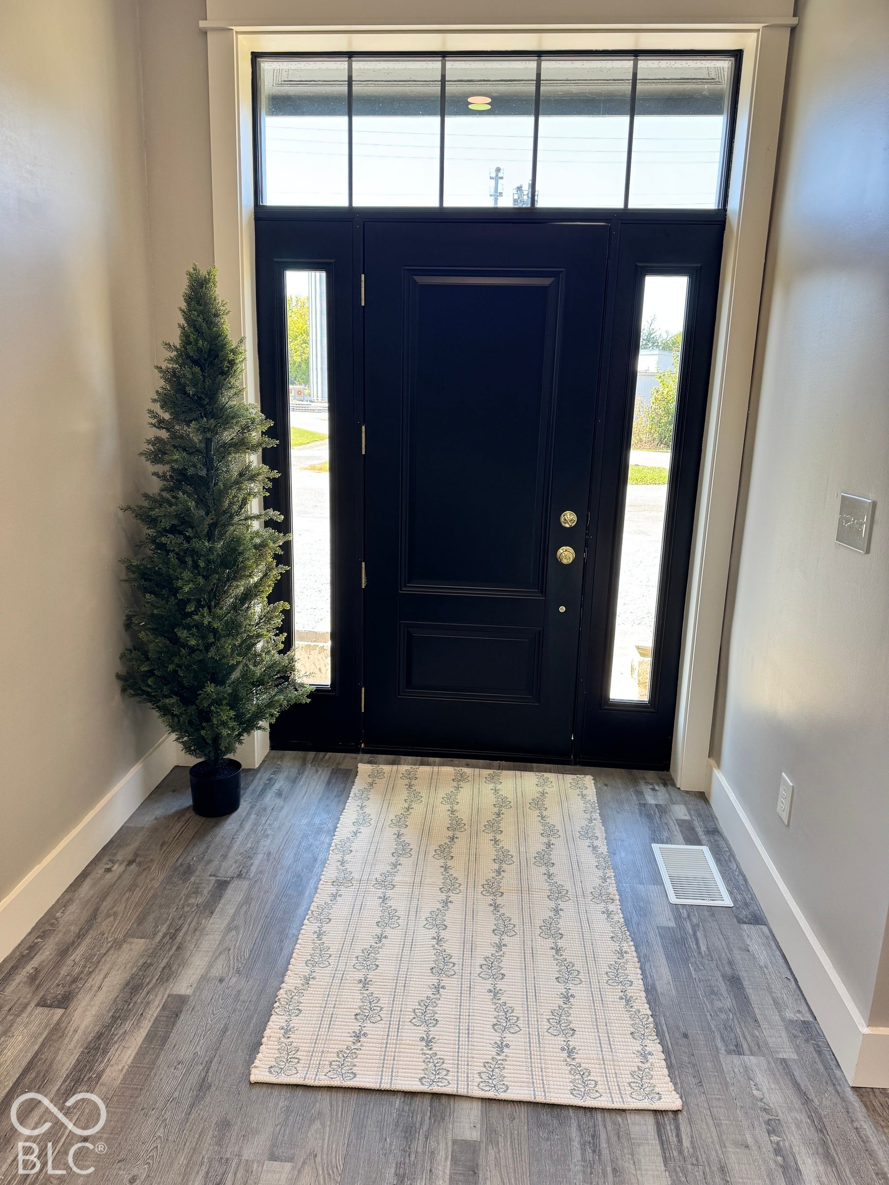 2 E Franklin Street, Saint Paul, IN 47272