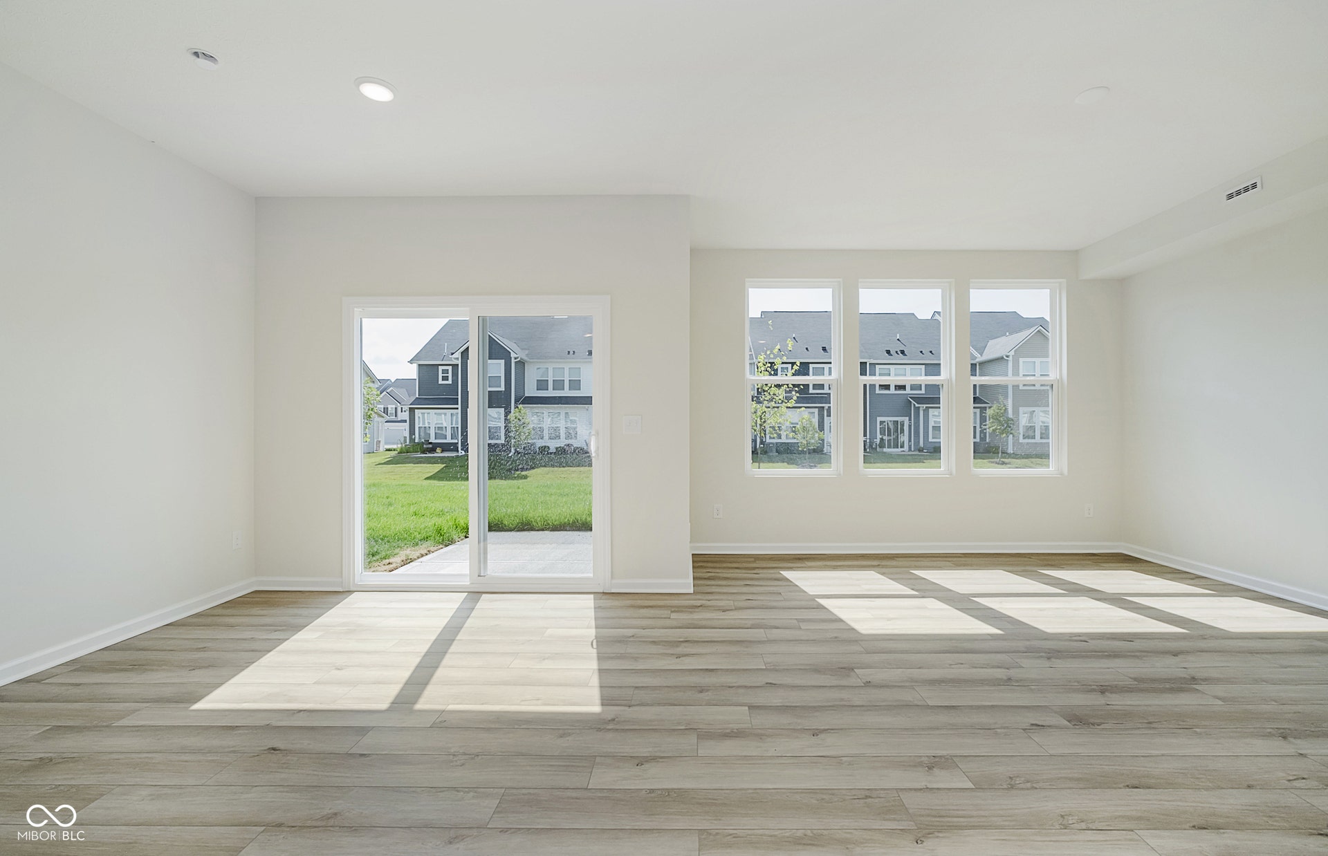 Virtually Altered - Similar Model Photo