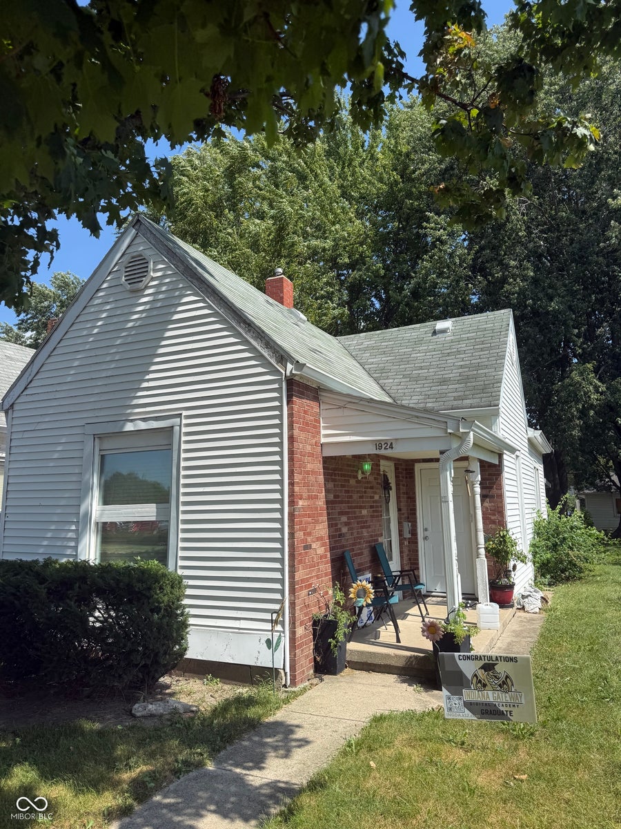 Property photo for 1924 Main Street, Anderson, IN