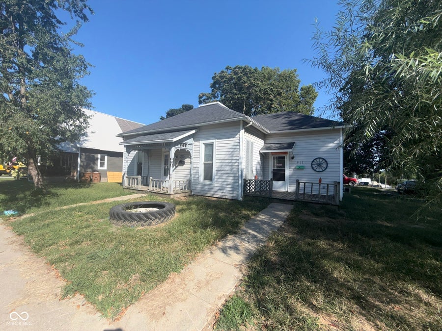 Property photo for 912 W Market Street, Crawfordsville, IN