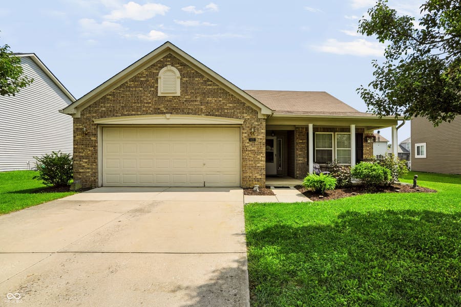Property photo for 6171 N Woods Edge Drive, McCordsville, IN