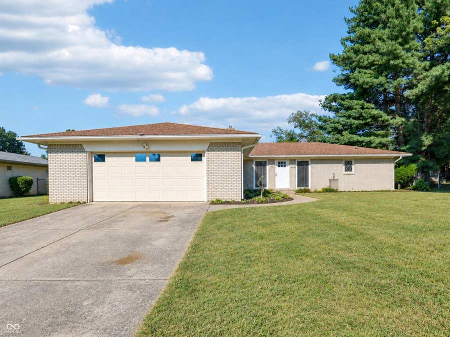 Property photo for 8244 Palmetto Lane, Indianapolis, IN