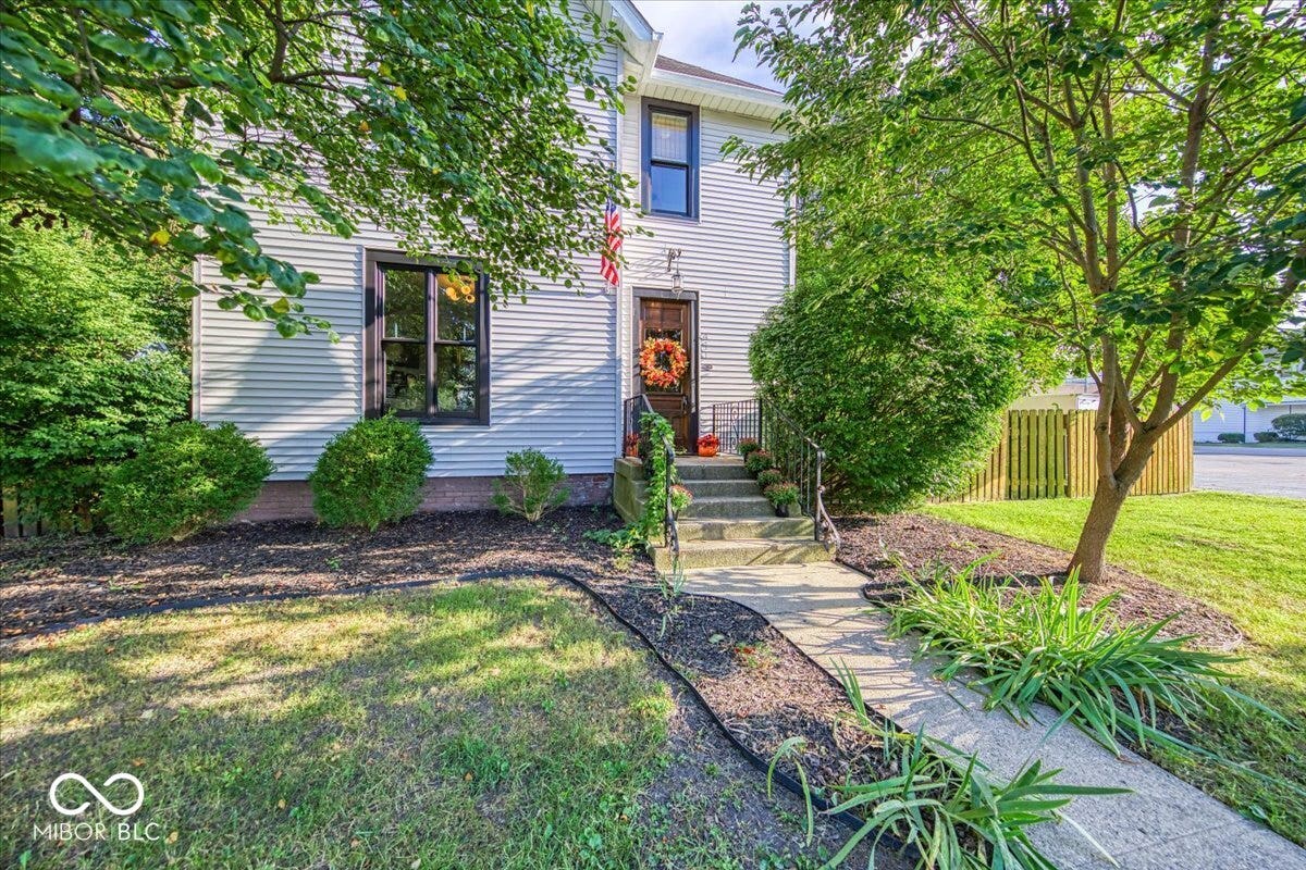411 E Main Street, Plainfield, IN 46168