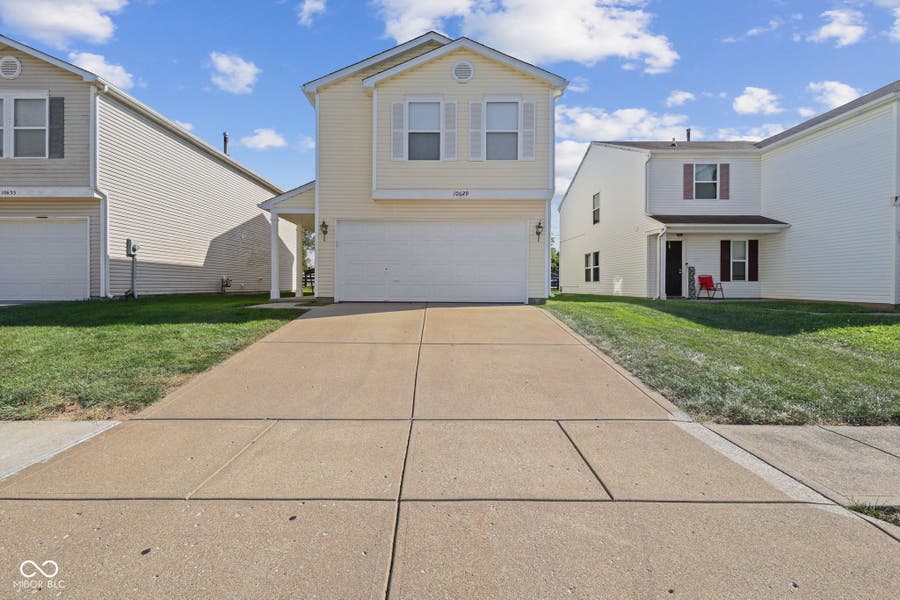Property photo for 10629 Glenayr Drive, Camby, IN