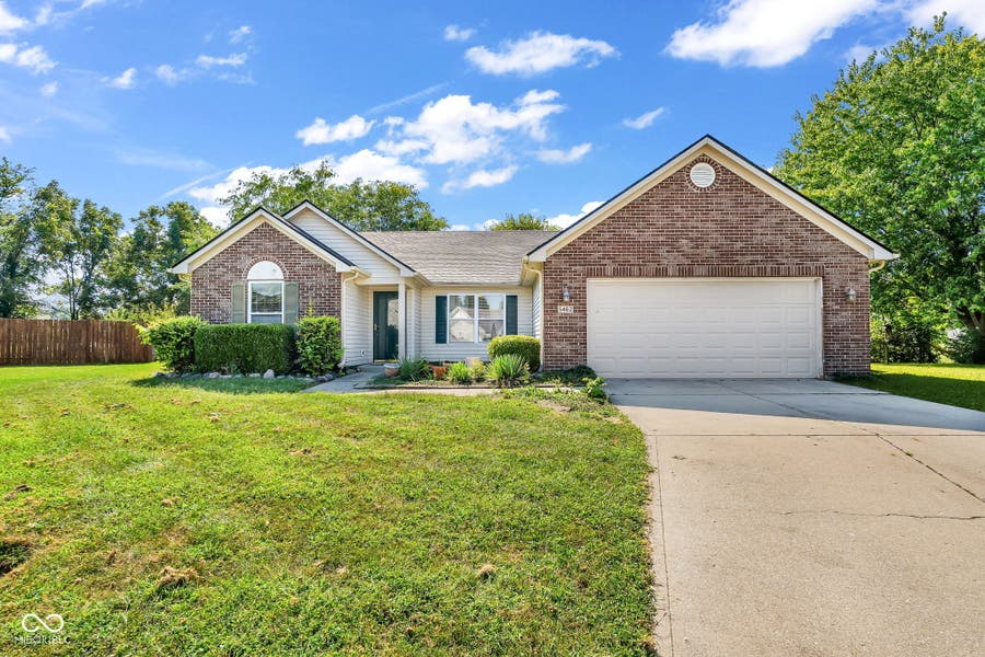 Property photo for 5462 Montavia Circle, Indianapolis, IN