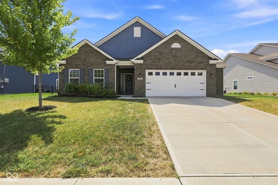 Property photo for 5573 Stone Grove Court, McCordsville, IN