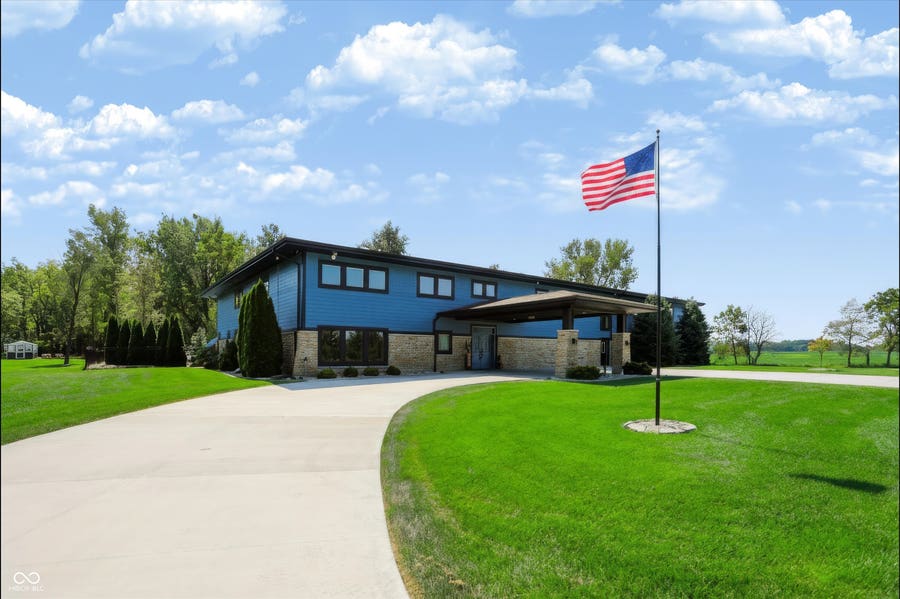 Property photo for 1705 W 246th Street, Sheridan, IN